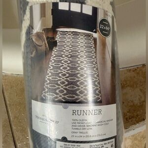 NWT Threshold Gray & White Trellis Runner Rug